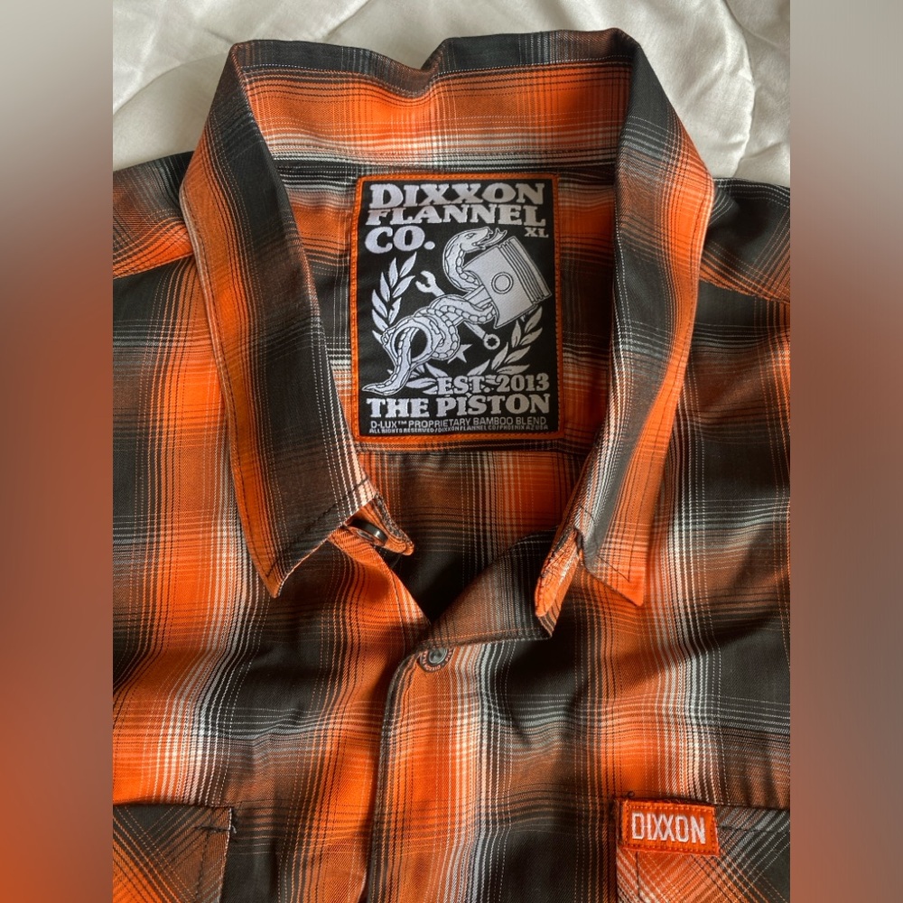 Dixxon THE PISTON short-sleeve button up. Size XL!